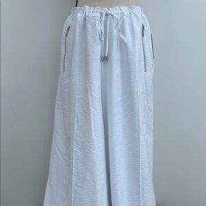 DWTDP DKNY White Textured Drawstring Pants